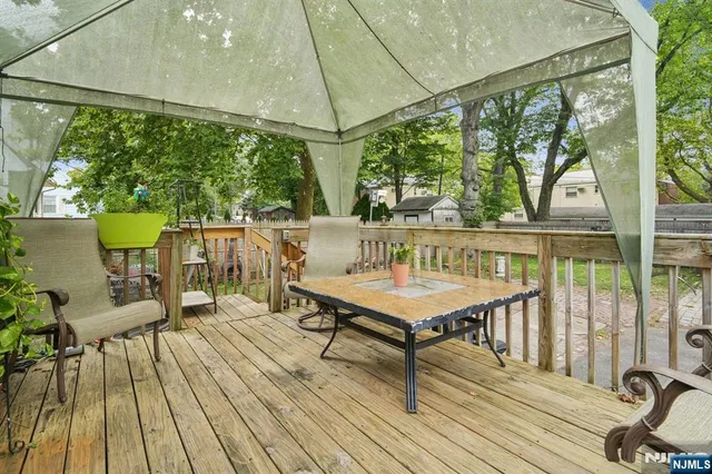 $639,000 | 800 Grand Avenue, Leonia, NJ 07605