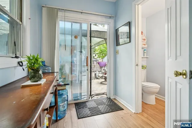 $639,000 | 800 Grand Avenue, Leonia, NJ 07605