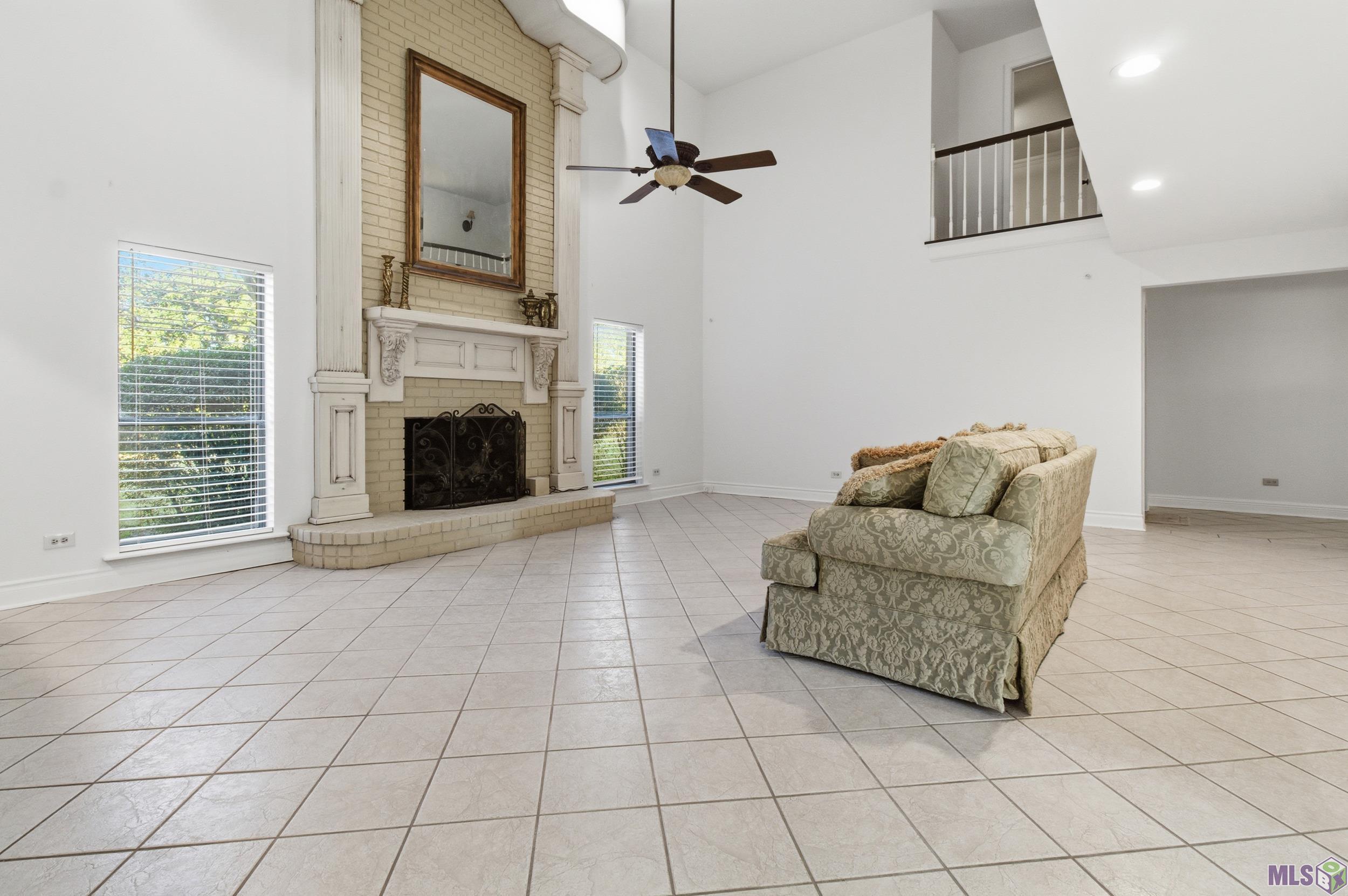 189 Palm Avenue Larose, LA 70373 - Photo 3 of 55