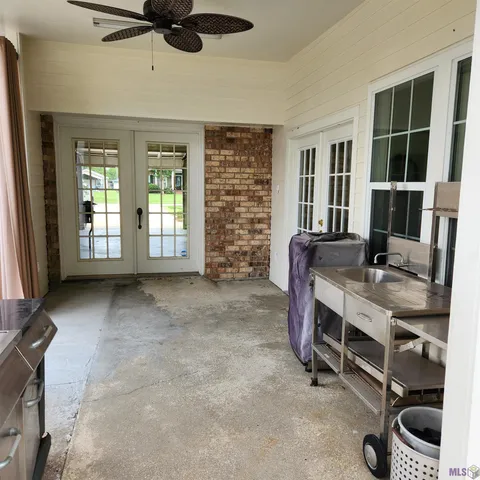 $389,900 | 189 Palm Avenue, Larose, LA 70373