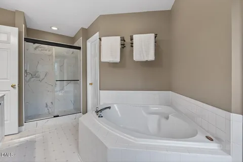 $689,000 | 115 Lonebrook Drive, Chapel Hill, NC 27516