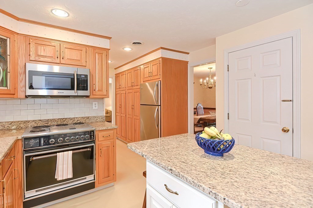 4 Trayer Road Canton, MA 02021 - Photo 4 of 31 Gallery Image 4
