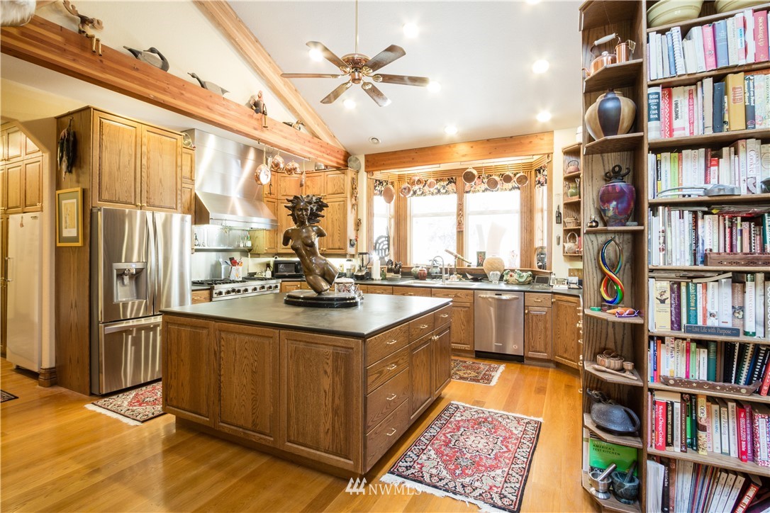 257 Mill Creek Road Raymond, WA 98577 - Photo 8 of 22 Gallery Image 8