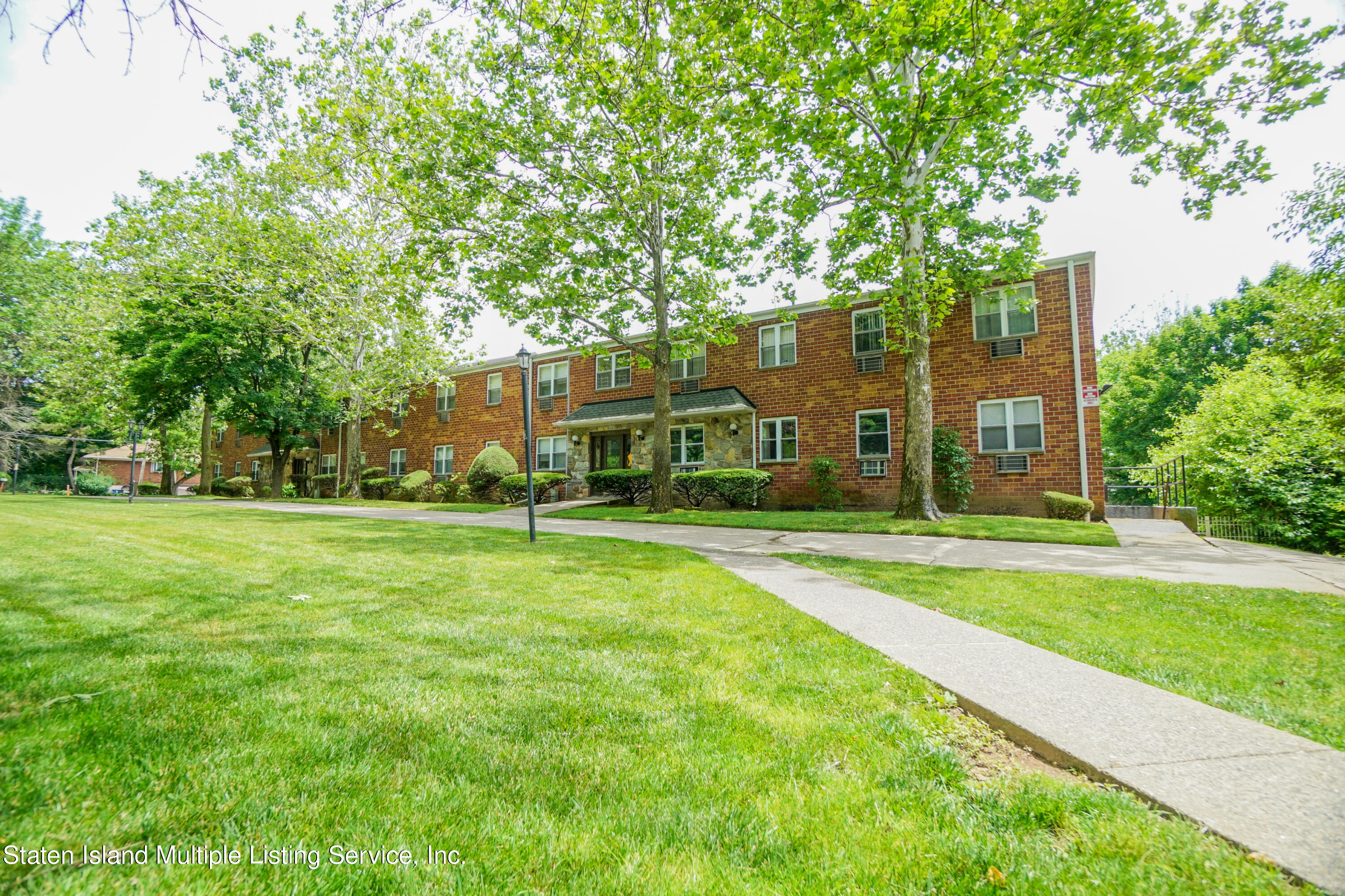 3486 Amboy Road, Unit 2F Staten Island, NY 10306 - Photo 1 of 24 DSC04881