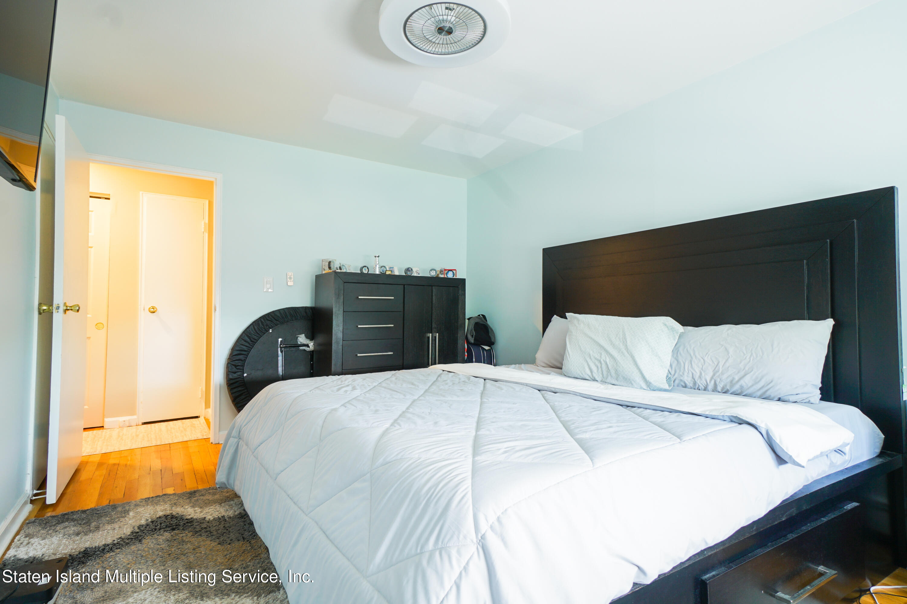 3486 Amboy Road, Unit 2F Staten Island, NY 10306 - Photo 21 of 24 DSC04875
