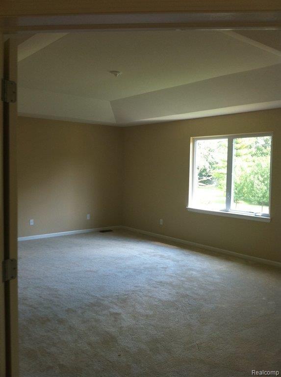 3542 Connors Drive Rochester, MI 48307 - Photo 6 of 7 Spacious Master Suite.JPG