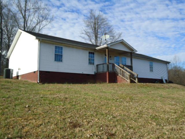 1236 Issac Clifton Road Chapmansboro, TN 37035 - Photo 2 of 16 Gallery Image 2