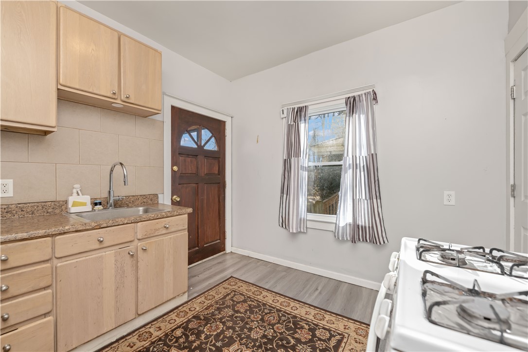 363 Melville Street Rochester, NY 14609 - Photo 6 of 18