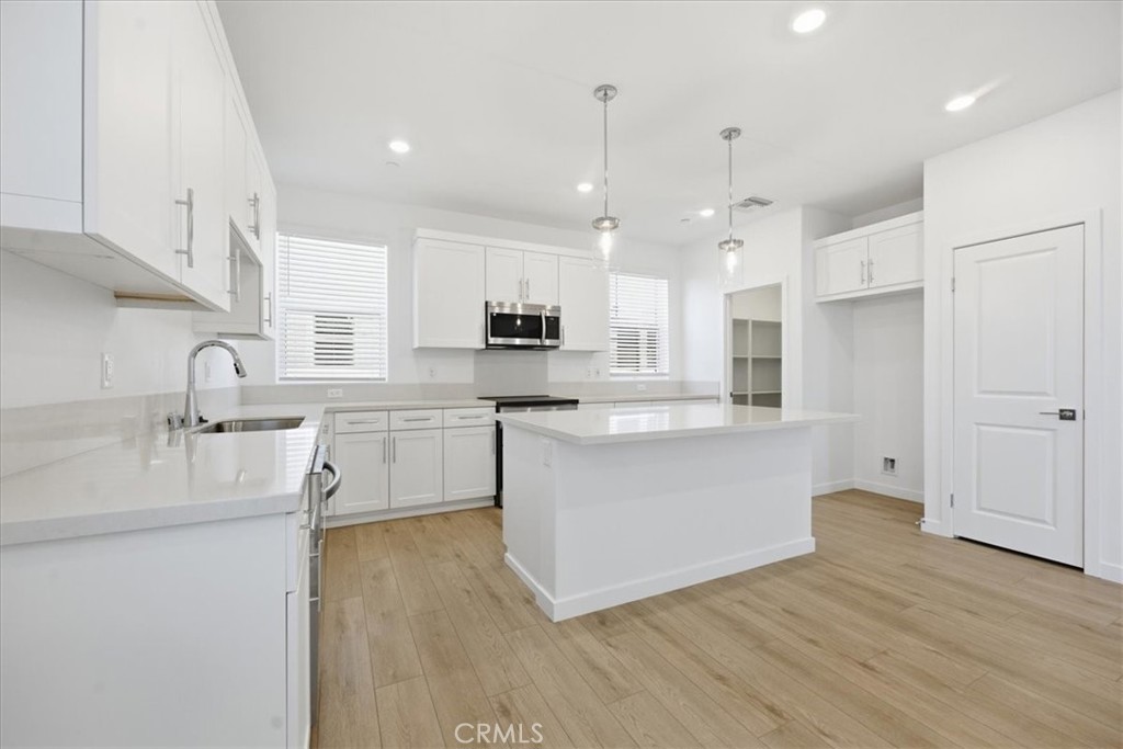 9323 Via Azul Pico Rivera, CA 90660 - Photo 9 of 28