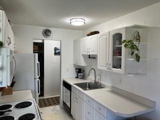 813 Smetana Road, Unit 2 Hopkins, MN 55343 - Photo 3 of 14 Gallery Image 3