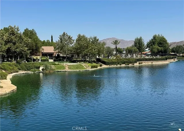 a view of a lake with houses