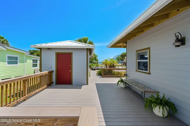 $495,000 | 36 Vip Island, Unit A, Grant, FL 32949