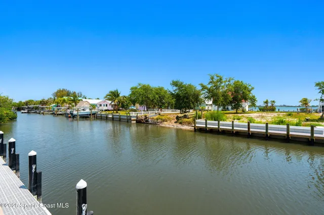 $495,000 | 36 Vip Island, Unit A, Grant, FL 32949