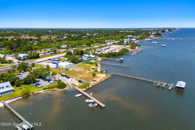 $495,000 | 36 Vip Island, Unit A, Grant, FL 32949