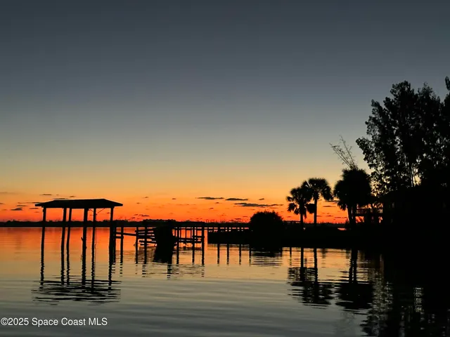 $495,000 | 36 Vip Island, Unit A, Grant, FL 32949