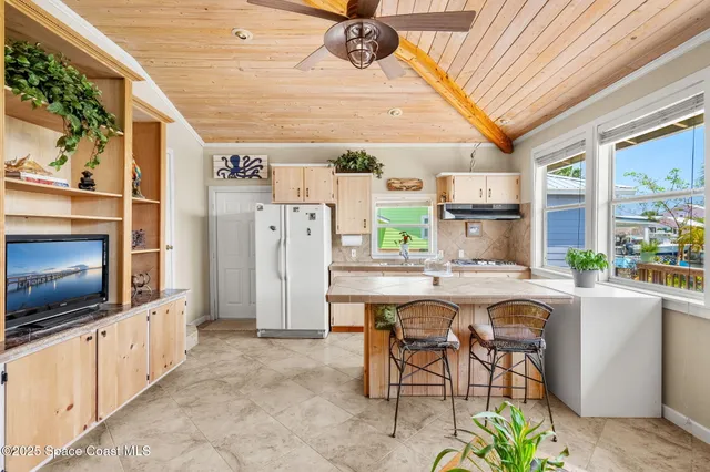 $495,000 | 36 Vip Island, Unit A, Grant, FL 32949