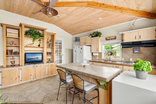 $495,000 | 36 Vip Island, Unit A, Grant, FL 32949