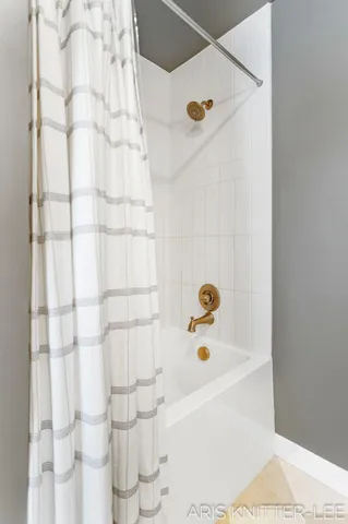 $375,000 | 5761 120th Avenue, Holland, MI 49424