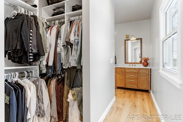 $375,000 | 5761 120th Avenue, Holland, MI 49424