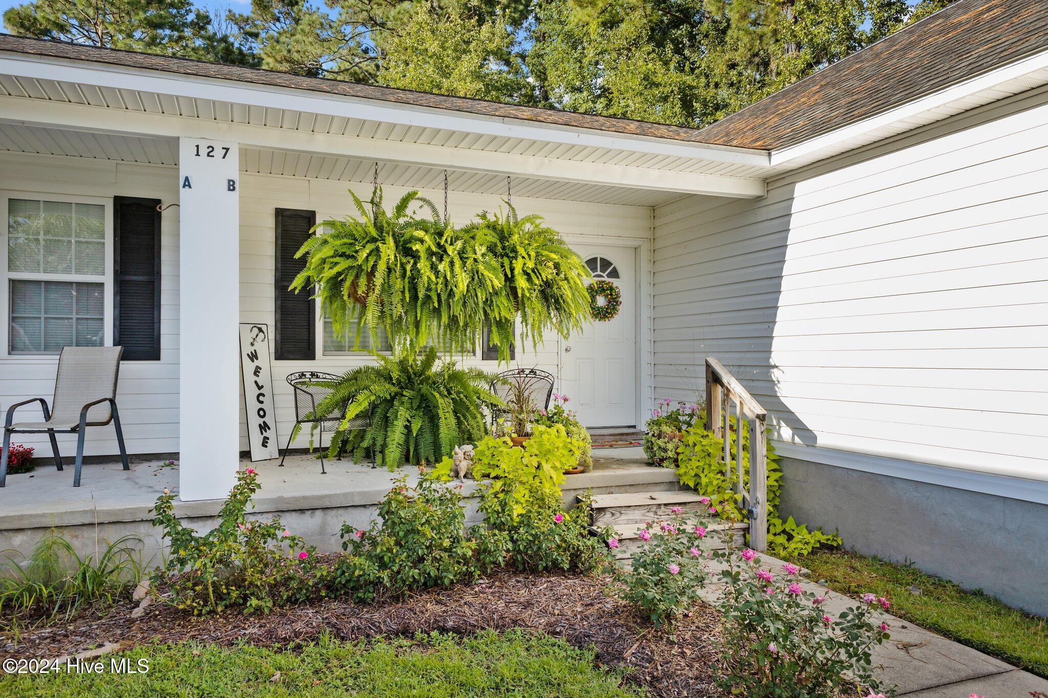 127 Fort Benjamin Road, Unit B Newport, NC 28570 - Photo 38 of 45 Steps to front door