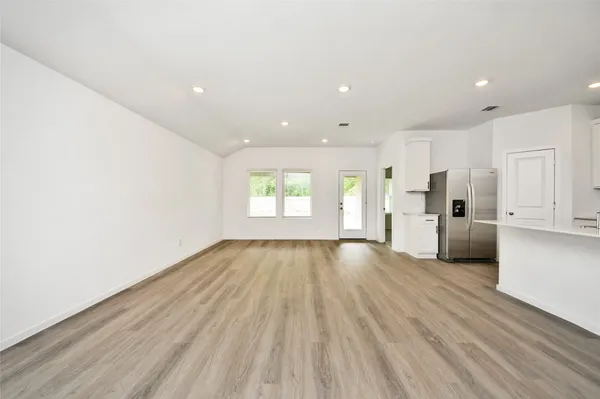 $2,200 | 27458 Serene Pine Drive, Magnolia, TX 77355