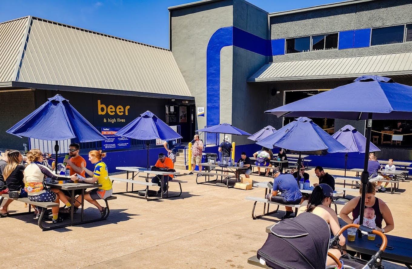 1037 West 17th Street Houston, TX 77008 - Photo 28 of 30 Enjoy a good time with friends or wind down after a long day around the corner at Eureka Heights Brew Co.