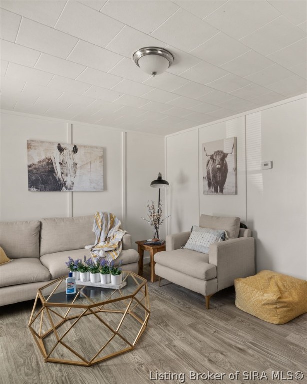 920 Valley View Road New Albany, IN 47150 - Photo 3 of 23