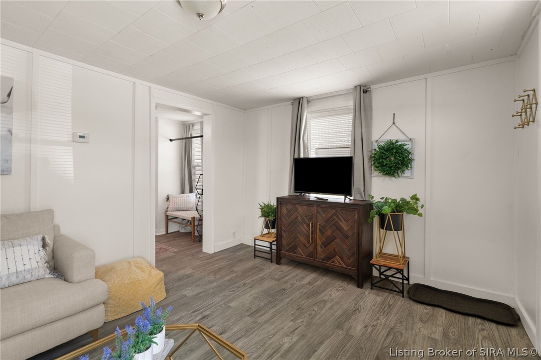 920 Valley View Road New Albany, IN 47150 - Photo 6 of 23