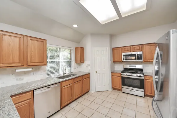 $429,400 | 70 North Lace Arbor Drive, The Woodlands, TX 77382