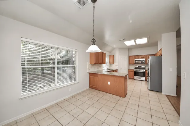 $459,900 | 70 North Lace Arbor Drive, The Woodlands, TX 77382