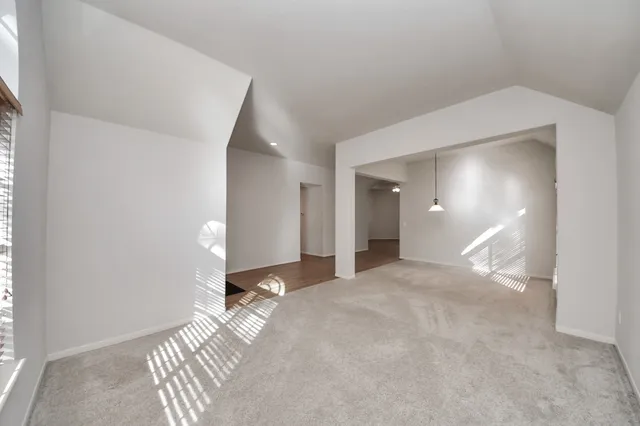 $459,900 | 70 North Lace Arbor Drive, The Woodlands, TX 77382