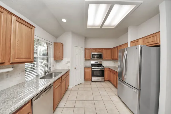 $429,400 | 70 North Lace Arbor Drive, The Woodlands, TX 77382
