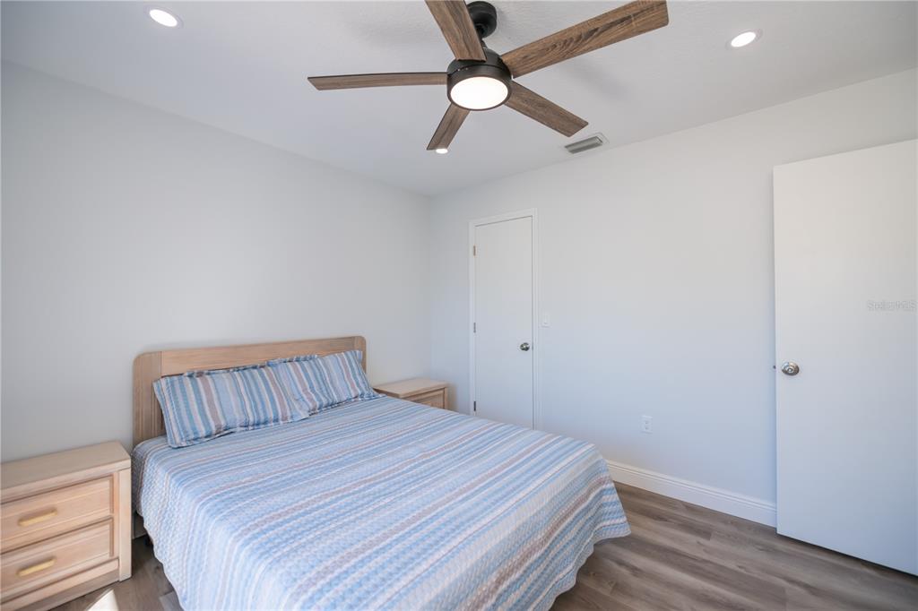 7095 Beardsley Street Englewood, FL 34224 - Photo 38 of 73