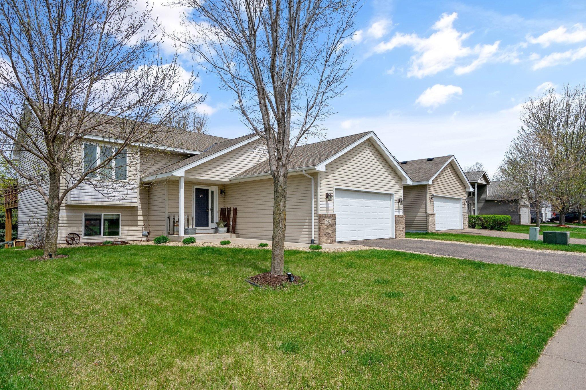 407 Rodeo Drive Northwest Isanti, MN 55040 - Photo 3 of 37 Gallery Image 3