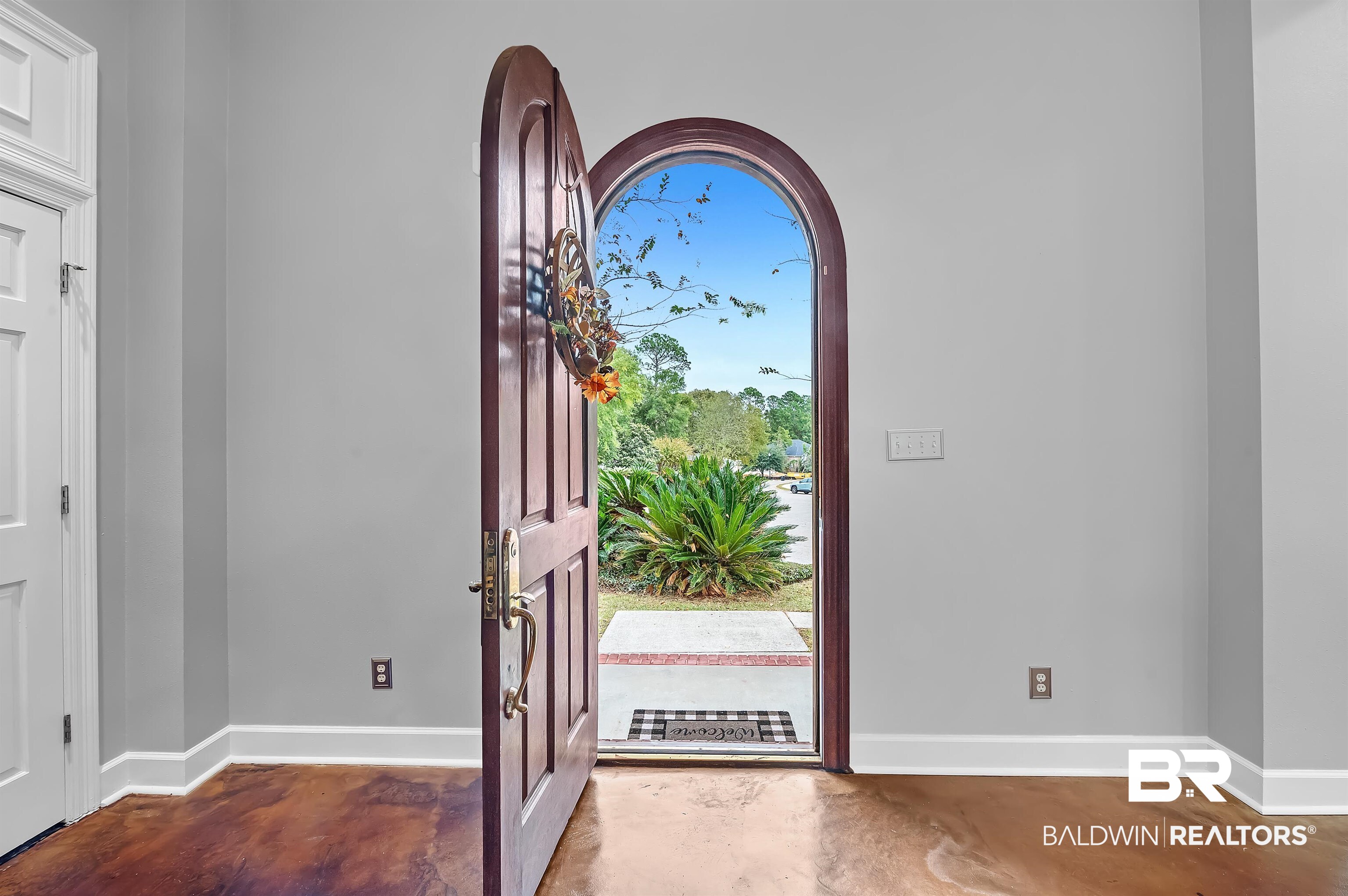 121 Sandy Shoal Loop Fairhope, AL 36532 - Photo 8 of 49 Foyer