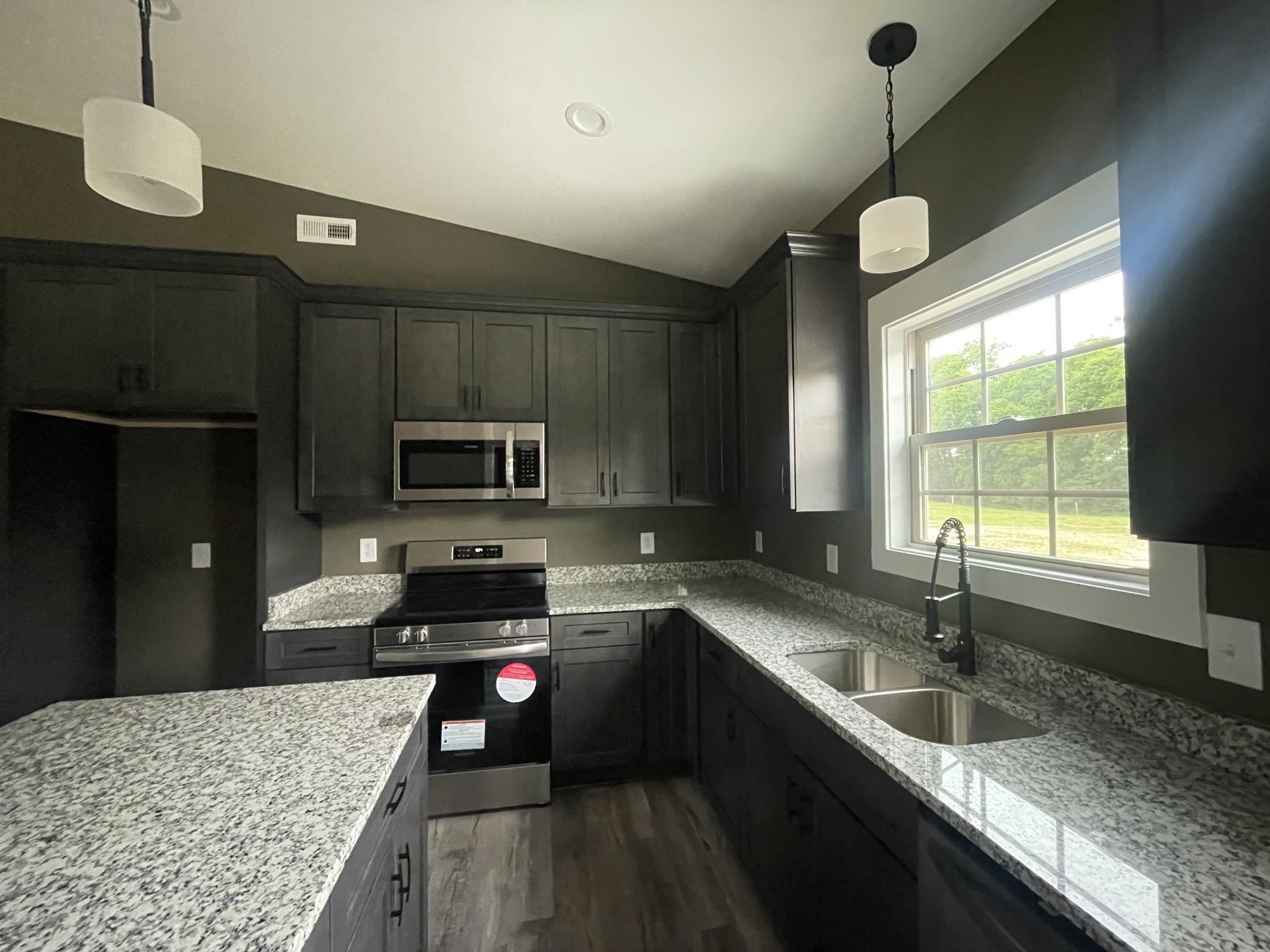 1114 Ruby Road Lewisburg, TN 37091 - Photo 8 of 17 Gallery Image 8