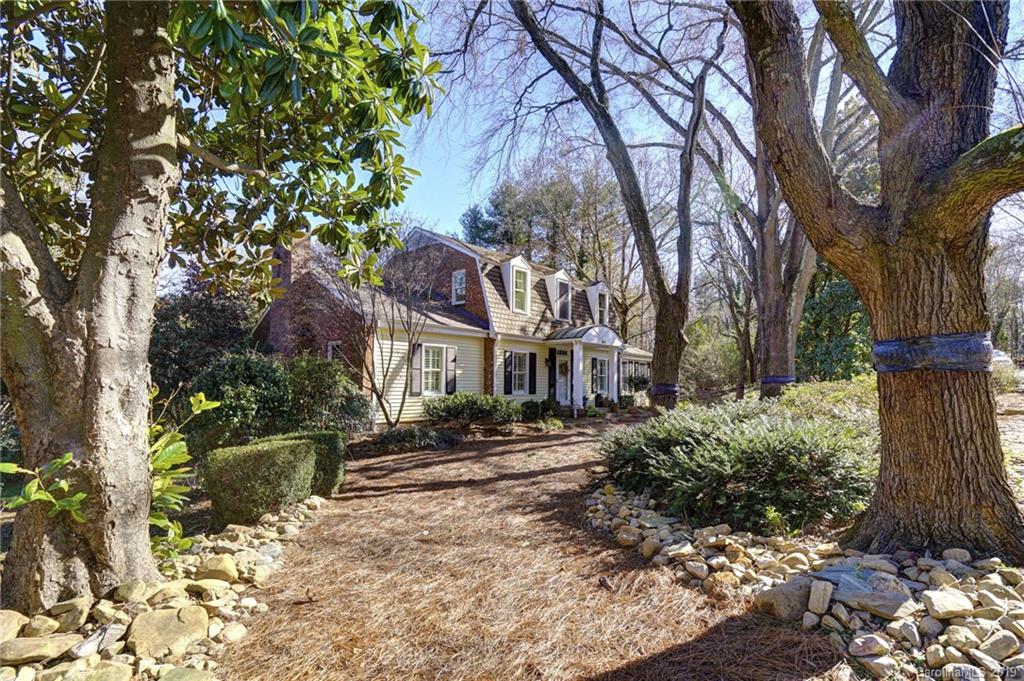 244 Grey Road Davidson, NC 28036 - Photo 2 of 36 Gallery Image 2