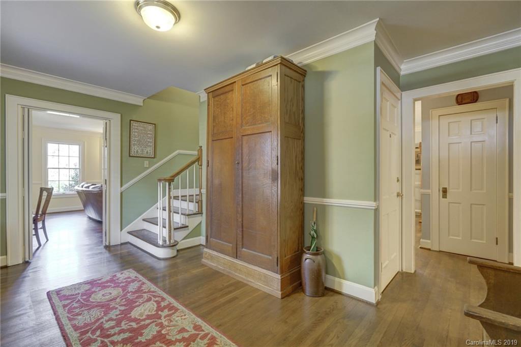 244 Grey Road Davidson, NC 28036 - Photo 3 of 36 Gallery Image 3