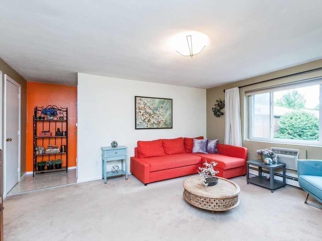 42 Bryon Road, Unit 5 Boston, MA 02467 - Photo 3 of 8