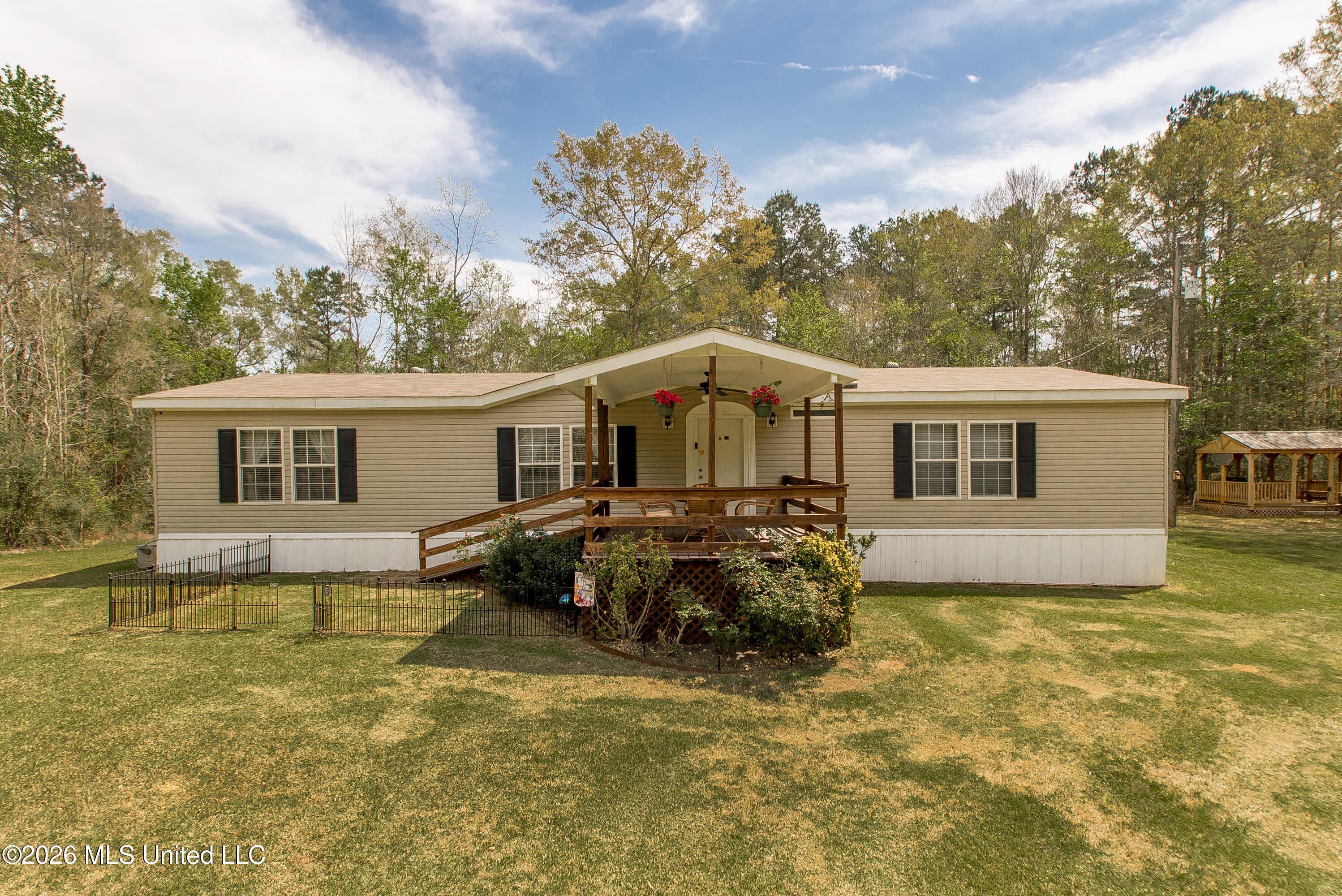 8074 Magnolia Holmesville Road McComb, MS 39648 - Photo 1 of 45 DSC_9116 copy