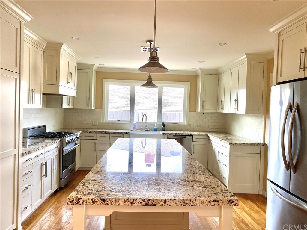 345 Oakcliff Road Monrovia, CA 91016 - Photo 2 of 13