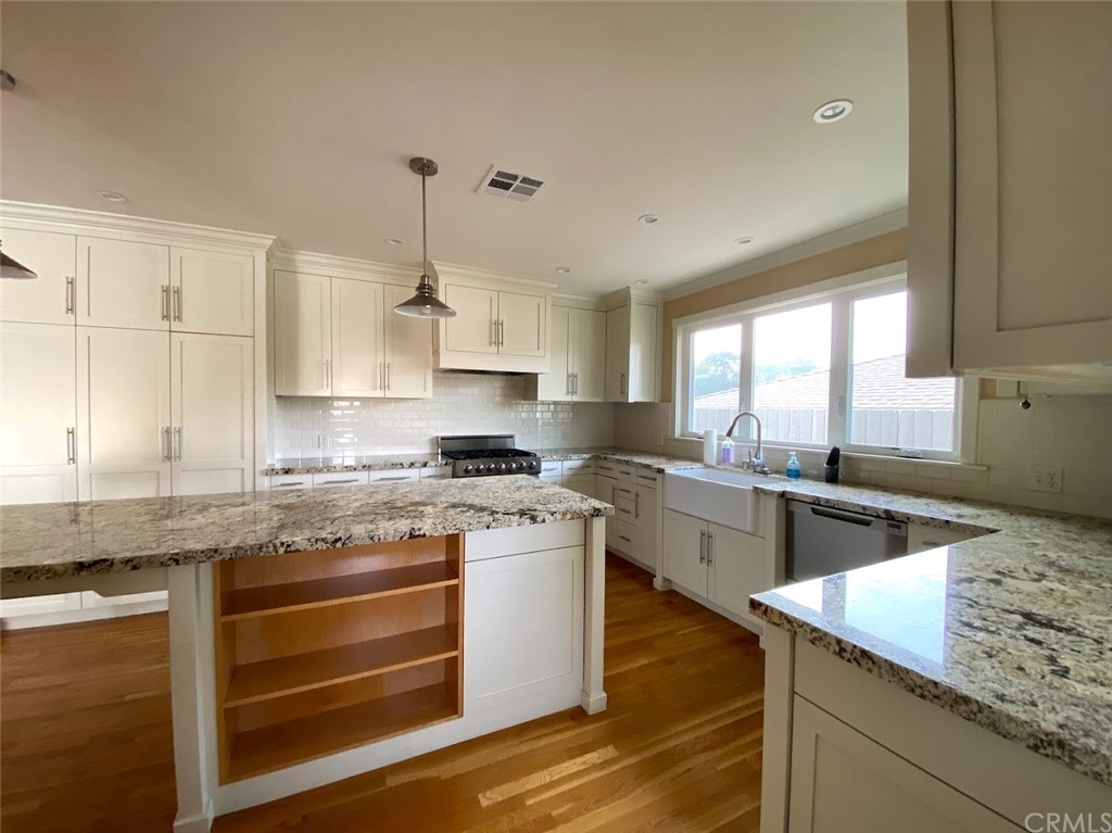 345 Oakcliff Road Monrovia, CA 91016 - Photo 3 of 13