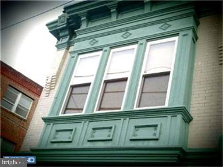 1817 South 5th Street Philadelphia, PA 19148 - Photo 8 of 13 Exterior