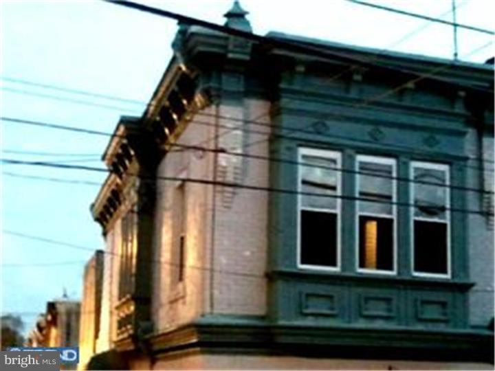1817 South 5th Street Philadelphia, PA 19148 - Photo 9 of 13 Exterior