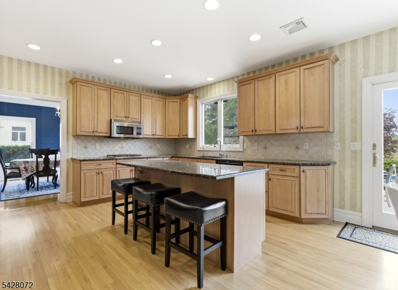 188 Meyersville Road Chatham, NJ 07928 - Photo 3 of 31