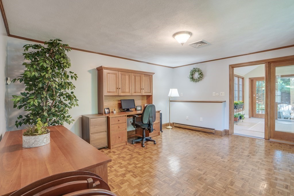 34 Apache Trail Arlington, MA 02474 - Photo 13 of 36