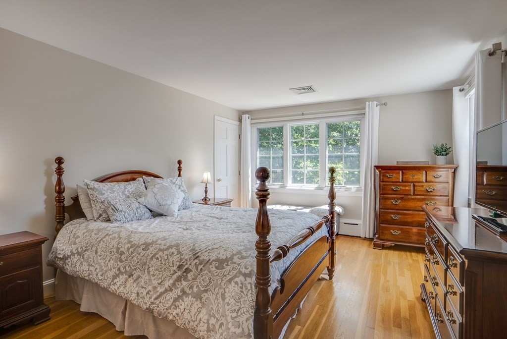 34 Apache Trail Arlington, MA 02474 - Photo 20 of 36