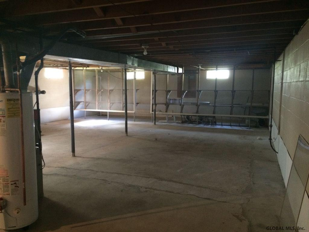 1208 Fort Hunter Road Rotterdam, NY 12303 - Photo 18 of 25 Photo 18