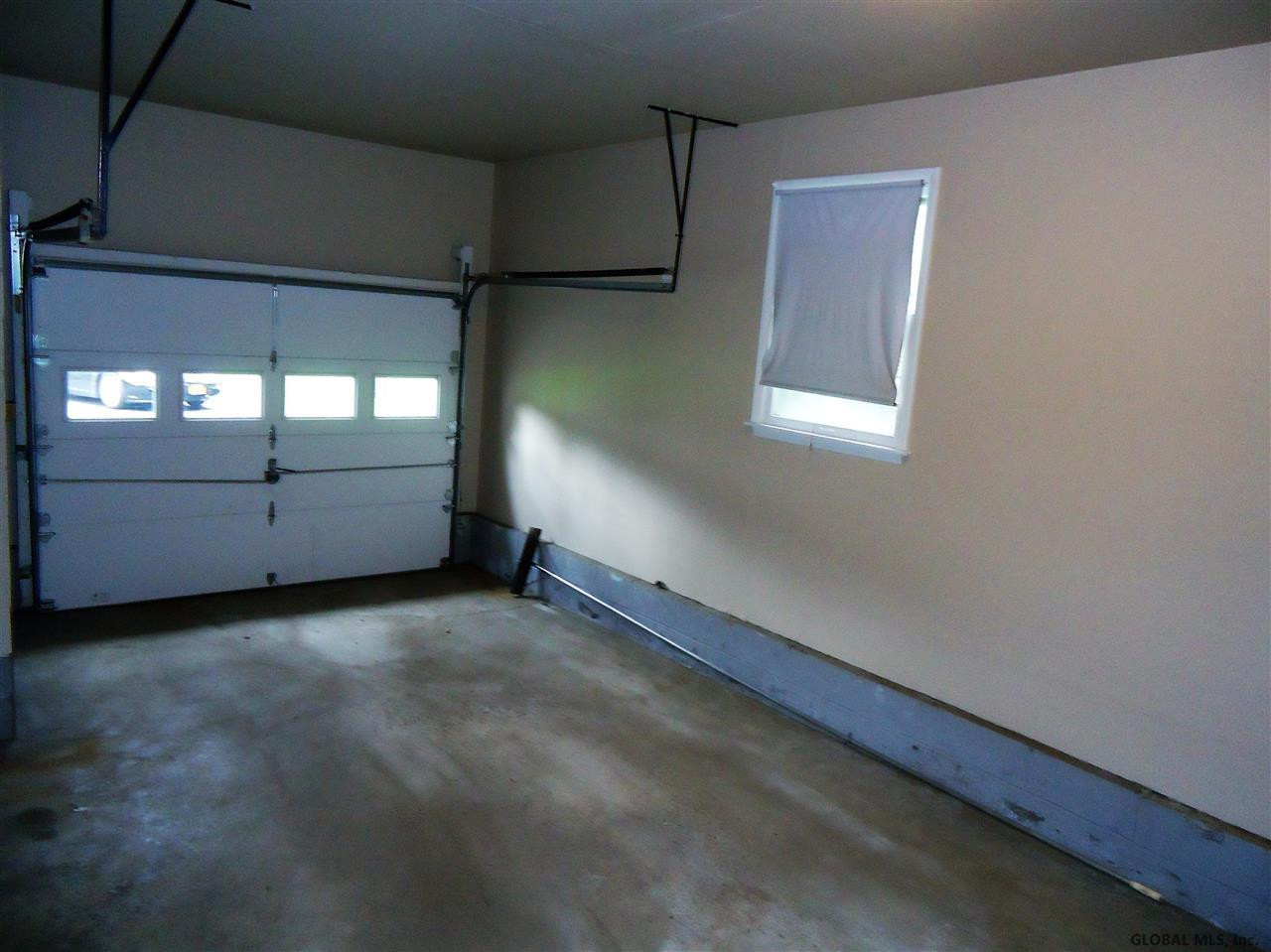 1208 Fort Hunter Road Rotterdam, NY 12303 - Photo 8 of 25 Photo 8