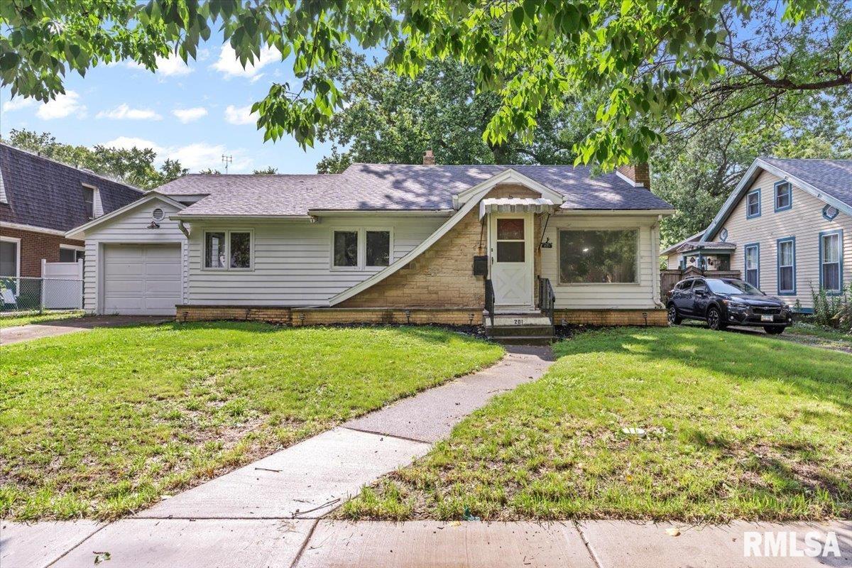 201 South Walnut Street Springfield, IL 62704 - Photo 3 of 35